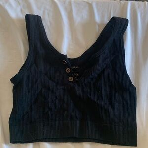 womens cropped tank top